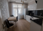 İcarəyə verilir 1 otaqlı 65 m2 yeni tikili İnşaatçılar m.