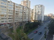 Satılır 2 otaqlı 60 m2 köhnə tikili 8 mkr