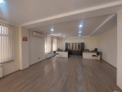 İcarəyə verilir 4 otaqlı 300 m2 ofis Nəsimi r.