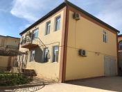 Satılır 7 otaqlı 340 m2 həyət evi Badamdar