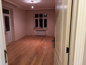 Satılır 2 otaqlı 60 m2 köhnə tikili Əhmədli