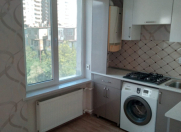 Satılır 2 otaqlı 40 m2 köhnə tikili Elmlər Akademiyası m.