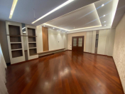 Satılır 4 otaqlı 170 m2 yeni tikili Qara Qarayev m.