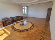 Satılır 4 otaqlı 180 m2 yeni tikili 8 mkr