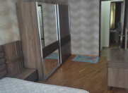 İcarəyə verilir 2 otaqlı 60 m2 köhnə tikili Elmlər Akademiyası m.