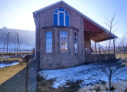 İcarəyə verilir 2 otaqlı 68 m2 həyət evi Qusar