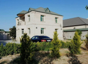 Satılır 7 otaqlı 240 m2 bağ evi Koroğlu m.