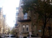 İcarəyə verilir 7 otaqlı 300 m2 ofis İçəri Şəhər m.