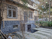 Satılır 3 otaqlı 80 m2 köhnə tikili Binəqədi r.