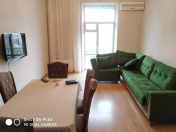 İcarəyə verilir 3 otaqlı 80 m2 köhnə tikili İçəri Şəhər m.