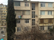 Satılır 2 otaqlı 35 m2 köhnə tikili Bakıxanov