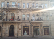 Satılır 2 otaqlı 34 m2 köhnə tikili Sahil m.