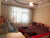 İcarəyə verilir 3 otaqlı 130 m2 yeni tikili 28 May m.