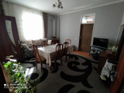İcarəyə verilir 3 otaqlı 100 m2 həyət evi Qax
