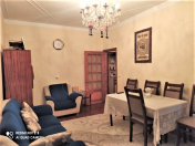 Satılır 4 otaqlı 100 m2 köhnə tikili 4 mkr