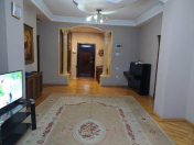 Satılır 3 otaqlı 136 m2 yeni tikili 8 mkr