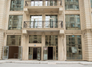 Satılır 1 otaqlı 62 m2 yeni tikili Elmlər Akademiyası m.