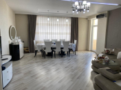 Satılır 3 otaqlı 158 m2 yeni tikili Badamdar