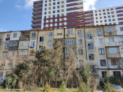 Satılır 2 otaqlı 50 m2 köhnə tikili 5 mkr