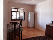 Satılır 8 otaqlı 550 m2 həyət evi Novxanı