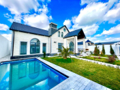 Satılır 4 otaqlı 240 m2 bağ evi Mərdəkan
