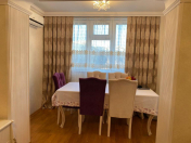 Satılır 2 otaqlı 55 m2 köhnə tikili Elmlər Akademiyası m.