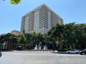 Satılır 3 otaqlı 156 m2 yeni tikili Elmlər Akademiyası m.