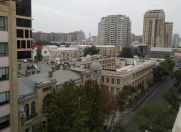 Satılır 3 otaqlı 90 m2 köhnə tikili Sahil m.