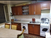 İcarəyə verilir 1 otaqlı 35 m2 köhnə tikili 28 May m.