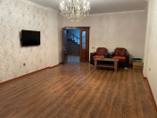 Satılır 4 otaqlı 230 m2 yeni tikili Əhmədli