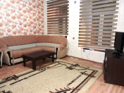 İcarəyə verilir 2 otaqlı 60 m2 köhnə tikili İçəri Şəhər m.