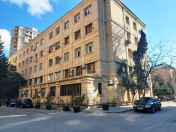 Satılır 4 otaqlı 110 m2 köhnə tikili Nəriman Nərimanov m.