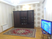 İcarəyə verilir 2 otaqlı 70 m2 köhnə tikili Sahil m.