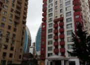 Satılır 4 otaqlı 210 m2 yeni tikili Elmlər Akademiyası m.