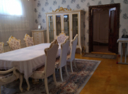Satılır 7 otaqlı 200 m2 həyət evi Gəncə