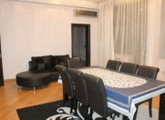 İcarəyə verilir 3 otaqlı 135 m2 yeni tikili Nizami m.