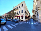 Satılır 2 otaqlı 130 m2 obyekt Sahil m.