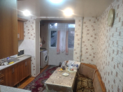 Satılır 4 otaqlı 100 m2 köhnə tikili Həzi Aslanov m.