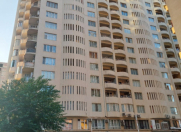 Satılır 4 otaqlı 220 m2 yeni tikili 28 May m.