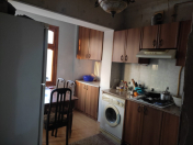 Satılır 1 otaqlı 45 m2 köhnə tikili 8 km