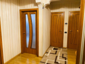 Satılır 3 otaqlı 75 m2 köhnə tikili Neapol dairəsi