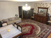 Satılır 5 otaqlı 120 m2 köhnə tikili İnşaatçılar m.