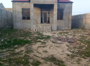 Satılır 3 otaqlı 100 m2 həyət evi Şüvəlan