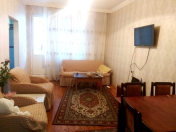 İcarəyə verilir 2 otaqlı 46 m2 köhnə tikili Memar Əcəmi m.