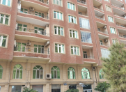 Satılır 10 otaqlı 212 m2 obyekt Gənclik m.