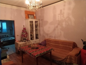 Satılır 2 otaqlı 48 m2 köhnə tikili 3 mkr