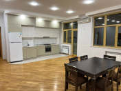 İcarəyə verilir 3 otaqlı 130 m2 yeni tikili 28 May m.
