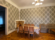 İcarəyə verilir 4 otaqlı 165 m2 köhnə tikili Sahil m.