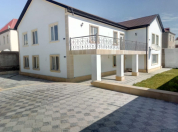 İcarəyə verilir 10 otaqlı 250 m2 villa 3 mkr