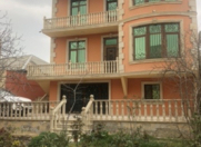 Satılır 7 otaqlı 300 m2 villa Abşeron r.